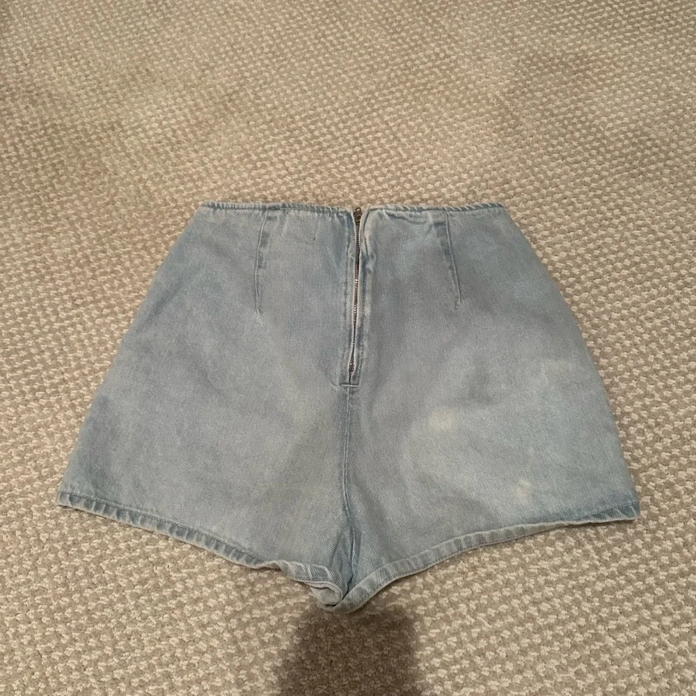 BDG Denim Shorts - Picture 4 of 4